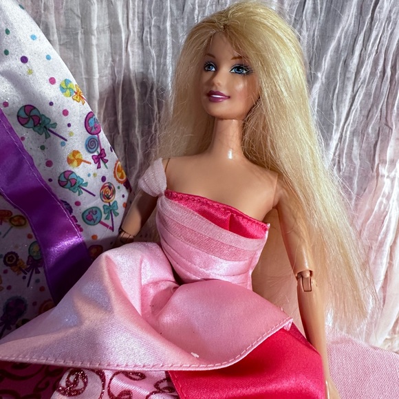 Mattel Barbies Set of 4 with Evening Gowns Mixed Set - Picture 3 of 16